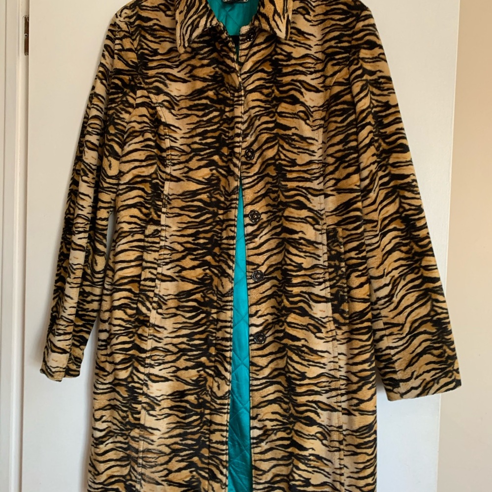Vintage guess velvet leopard coat